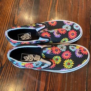 Vans size 9 woman’s slip ons